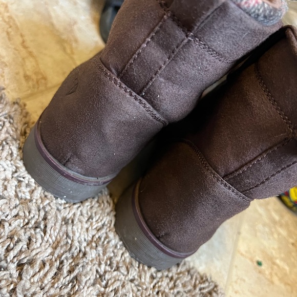 Booties - Picture 3 of 5